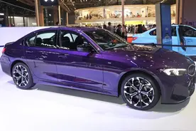 【上海车展】宝马 330i 50周年限量版 闪电紫图片