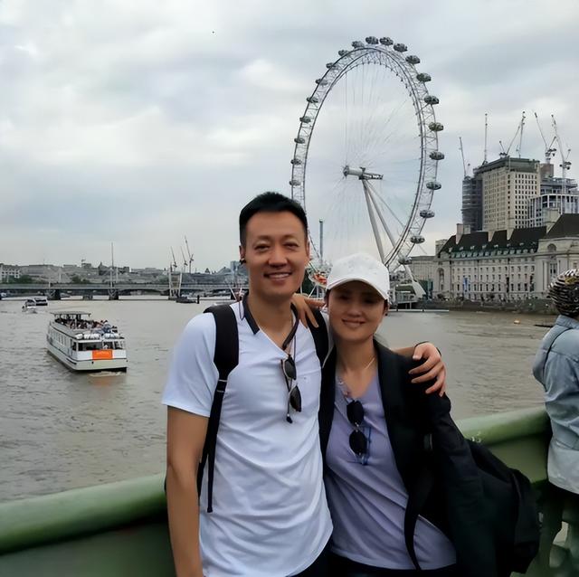 辛柏青丧妻才三个月，恶心的一幕就出现了，被撮合娶马伊俐过日子