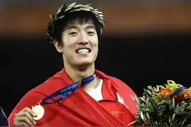 中国体坛称得上明星只有5人，李娜算一个，李宁、邓亚萍上不了榜图片