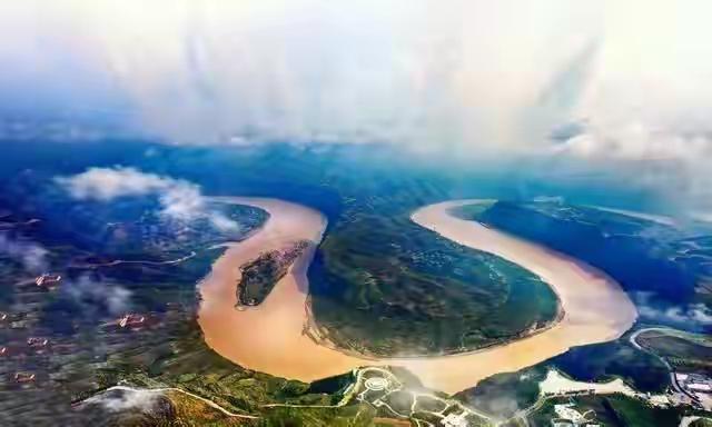 积石山是个什么样的地方？生活在这里的人们，一看到黄河就大喊家