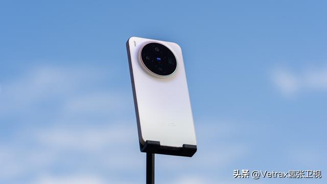超全万字文！告诉你为什么 X300 系列是最强旗舰影像机