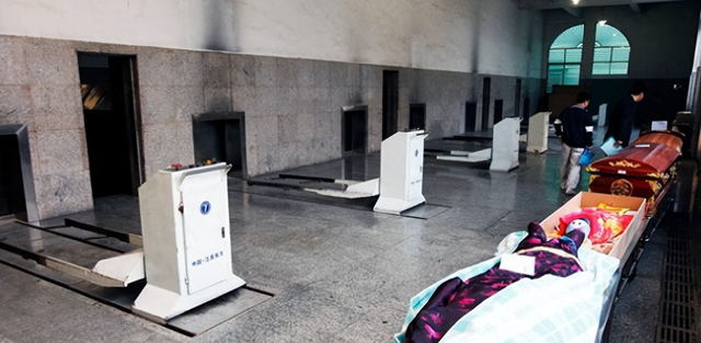 火化尸体时，炉子里传来哭喊声？工作人员：并非迷信，有科学依据