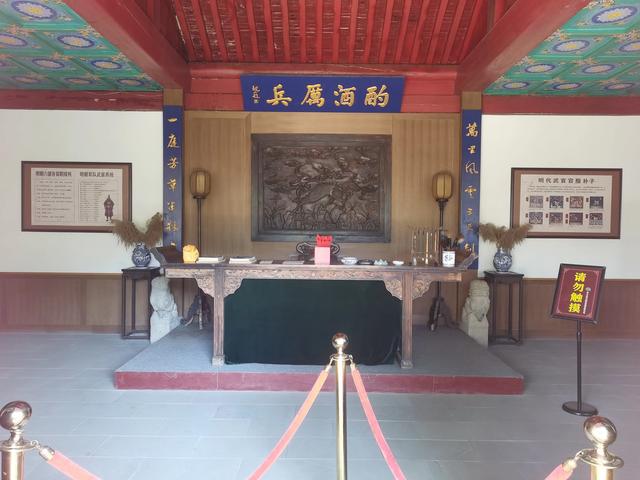 长城青山关初秋晨景