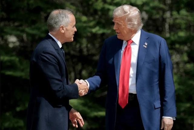 美军正式对委发动袭击，关键时刻马杜罗等来救兵，不是中国不是俄