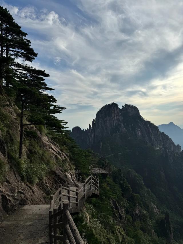 徒步三山五岳：安徽黄山！