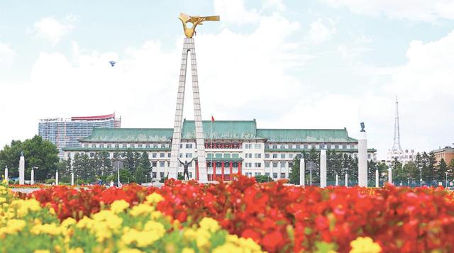 春城