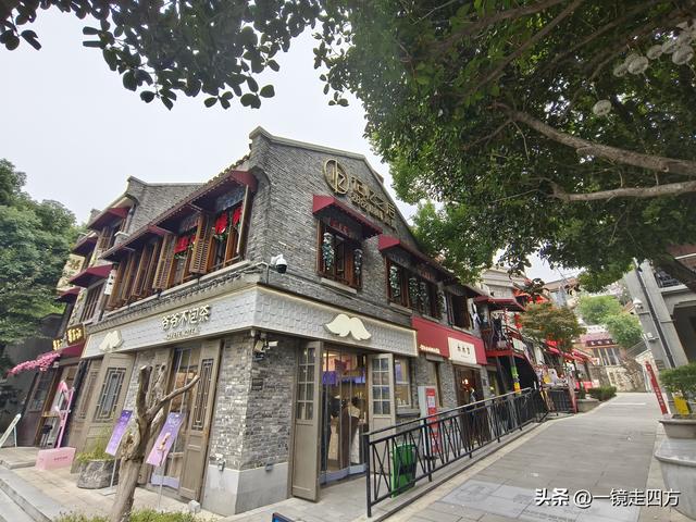 被誉为"活着的武汉近代史书"的历史街区昙华林