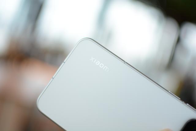 想要小屏+潜望+7K电池？现实有点残酷，小米16和OPPO Find X9就行了