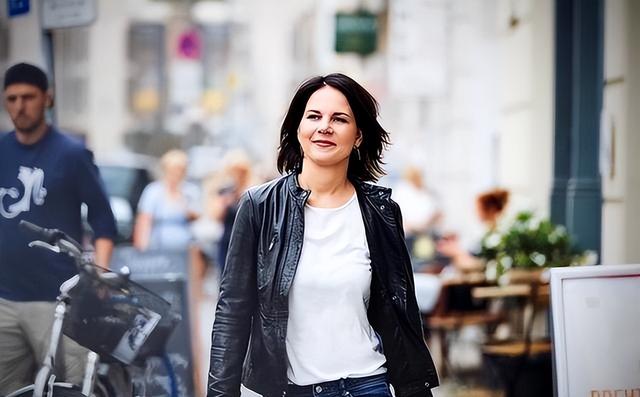 对华强硬的80后女政客，正式就任联合国大会主席：联合国完蛋了