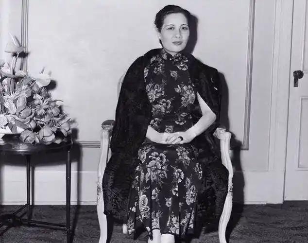 蒋经国至死不知,他一手提拔的接班人,竟是他蒋家最后的掘墓人!