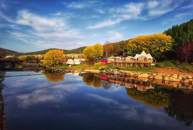 不藏了，美景天成：去辽宁这五处红叶佳景，体验最诗意的北国