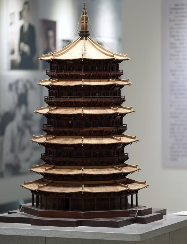 梁思成战火中到访的山西小城，藏着中国古塔界的终极神话