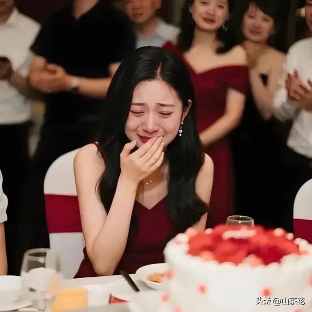 山东00后小姑娘不要彩礼，却提出3个条件，简直颠覆认知！