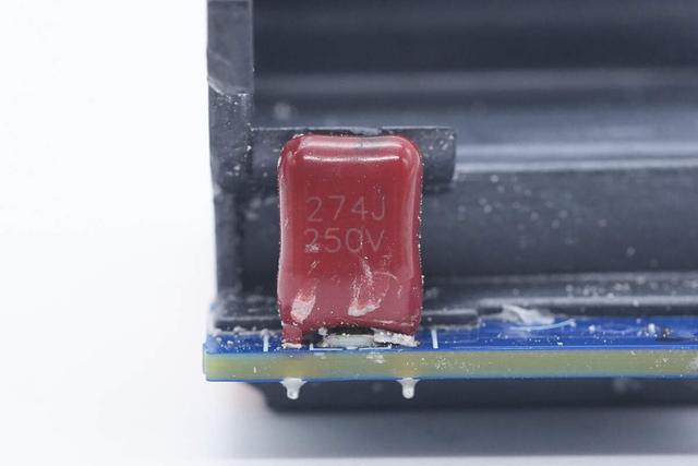 小米120W澎湃秒充+100W PD快充，酷态科10号超级电能充mini拆解