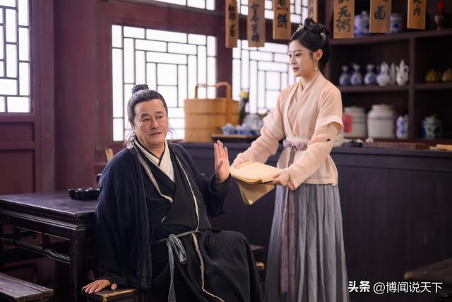 赵本山没想到，爱徒宋晓峰因为女儿闺蜜的爆料，体面被撕得粉碎！