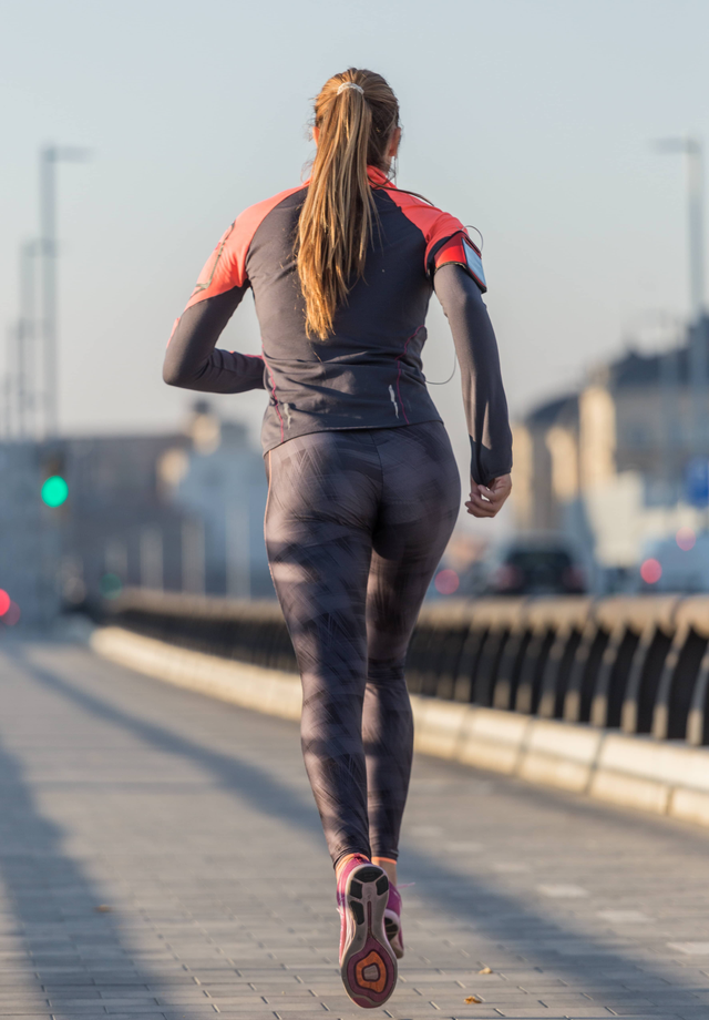 别让冬天毁了跑步！专家方法帮中老年跑者告别“越跑越累