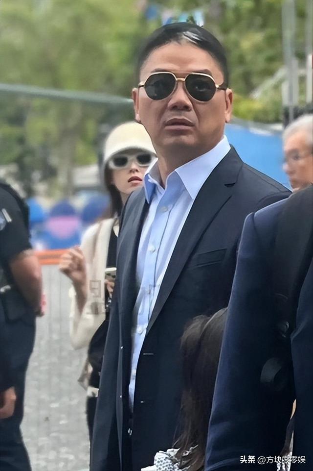 婚变风波48小时后，刘强东不再沉默，坦言“在老婆面前没了自信”