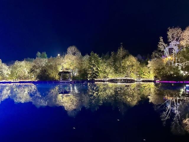 4小时13分！“上午赏长白山秋景、下午逛北京胡同”的梦想照进现实