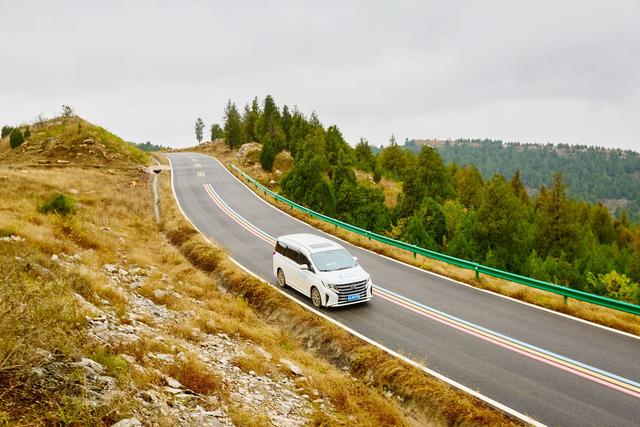 安徽淮北龙脊天路，一条山脊上的公路，让你穿梭于时光与自然之间
