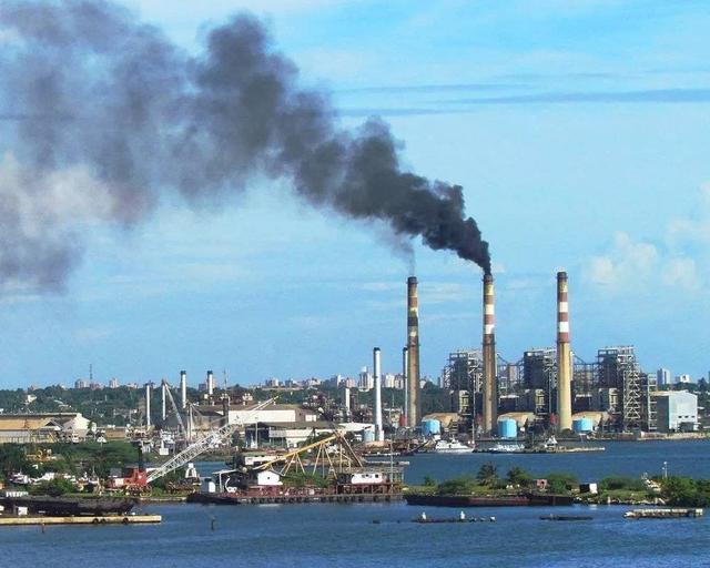 委内瑞拉再生变！特朗普也没想到，当初留下这条命，会有这么一天