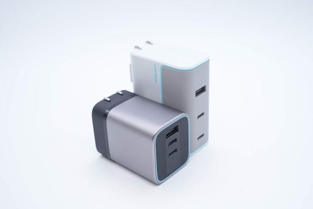 小米120W澎湃秒充+100W PD快充，酷态科10号超级电能充mini拆解