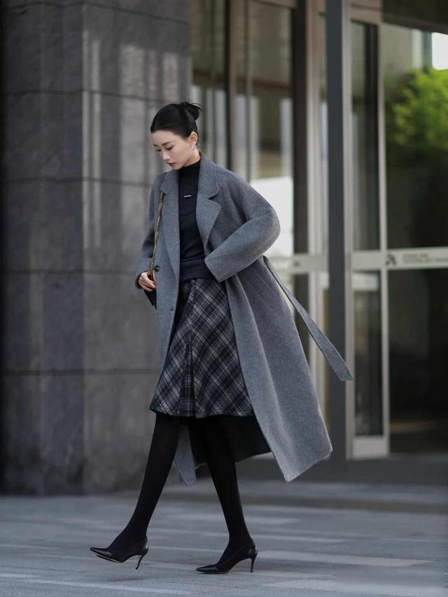 大衣+高跟鞋，显瘦又气质！ 第2张