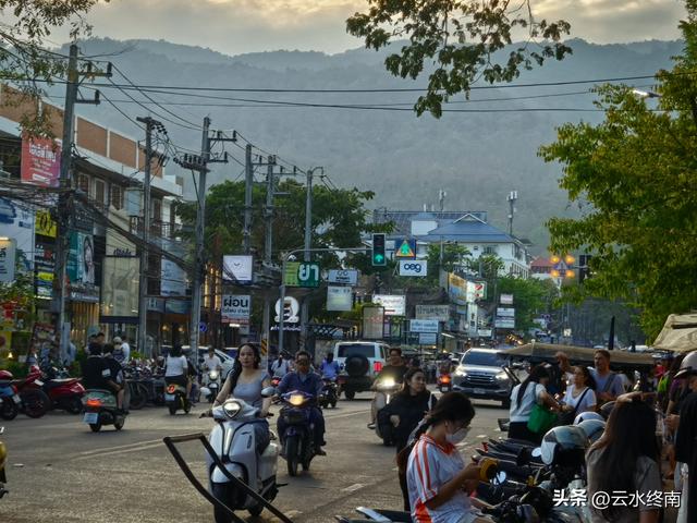 这景点放国内，还不收个七八十？