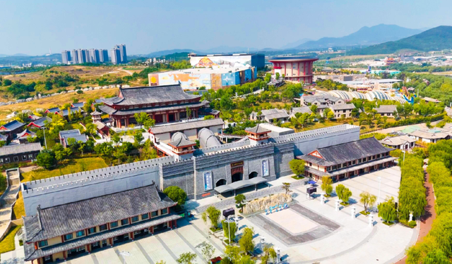 快看！从哈尔滨的冰雕里，挖出了整个真·泰安！