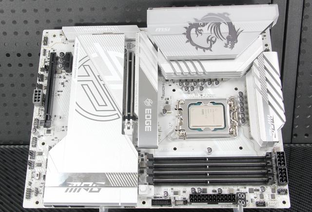 不容忽视的性价比，英特尔酷睿Ultra 5 245K+Z890主板装机实测