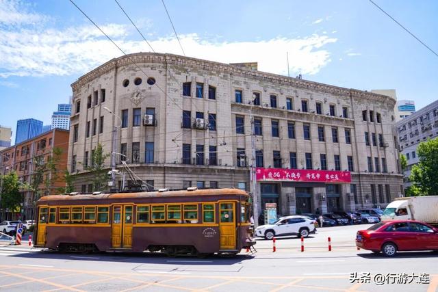 坐上201路老式有轨电车，慢游大连旧时光