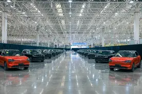 赛力斯三大工厂 华为亲手打造的标杆图片