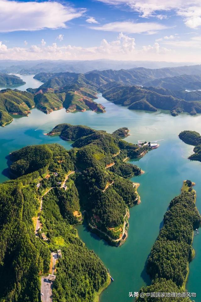 全球发电量第一的中国，为啥还在铆足劲建发电站？