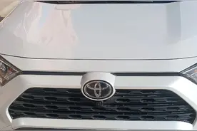 丰田荣放RAV4到底值不值得入手，入手一个月谈一下驾驶感受。图片