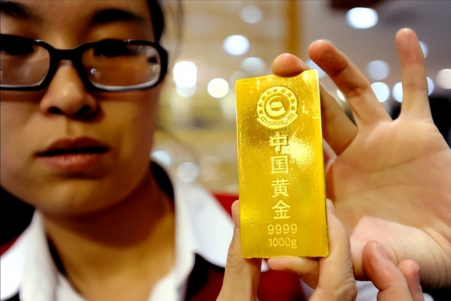 金价银价巨震刷屏，创历史新高后急转直下	，股民损失心态崩了