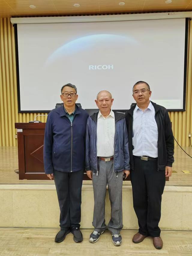 杨聪教授讲述《对大理旅游业再发展的思考》