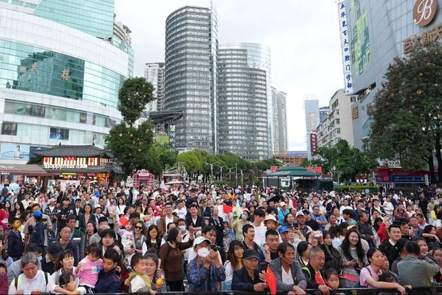 人气爆棚！国庆中秋假期，累计1579.51万人次游昆明！最火的景区是……