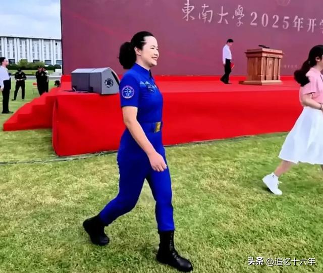 女航天员王浩泽，原来她的母校这么厉害，首次出席开学典礼