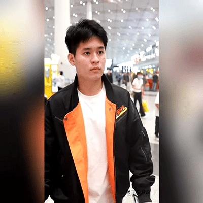 10.8日，王楚钦coco在北京出发，莎莎vip，暂时没看到马琳
