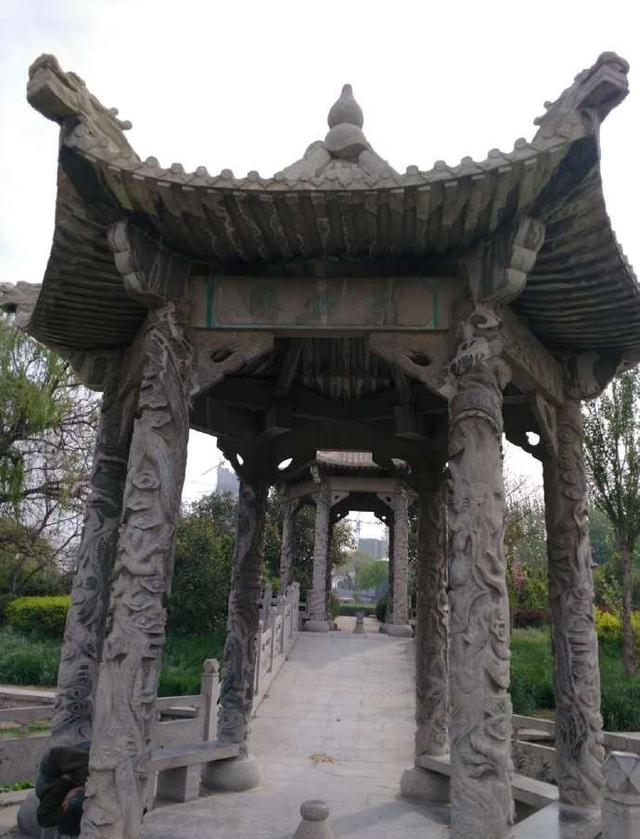 《草根春秋》系列 旅游篇 七 走马观花济南市