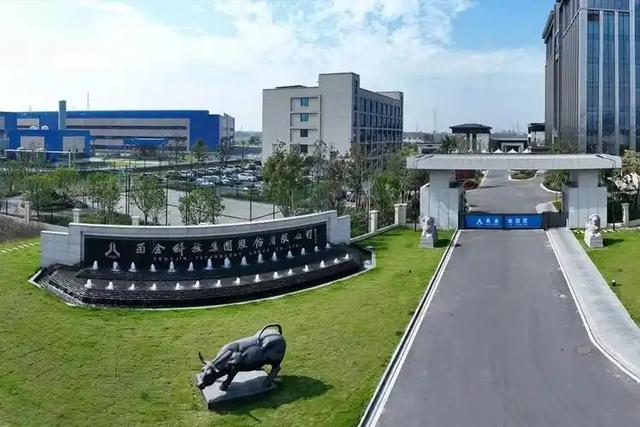 国家出手擒下的3名华人首富，看看他们干的事，根本不值得饶恕！