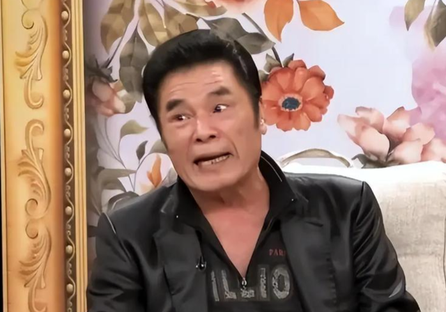 他和6个老婆共处一室，每人每月7万零花钱，71岁又娶小20岁妻子