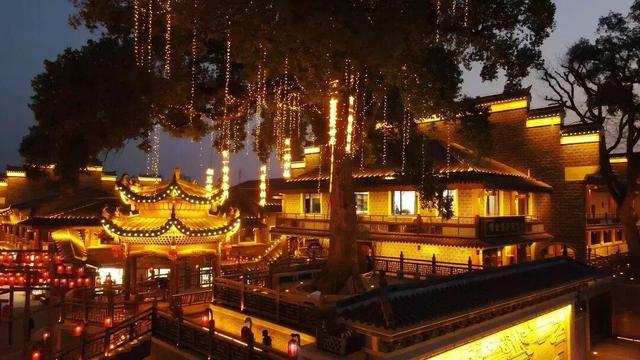 游在鹰潭｜中式美学深度游！山水、烟火、古建玩法全解锁，承包你的诗意周末