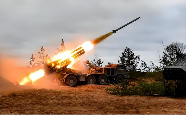 91架无人机锁定普京官邸？乌克兰第一时间否认，特朗普举棋不定