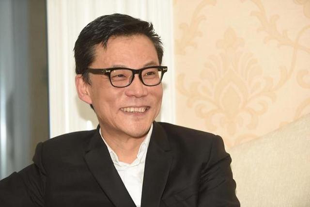 兜兜转转还是你！61岁李国庆与白月光再婚，没找小姑娘被网友怒赞