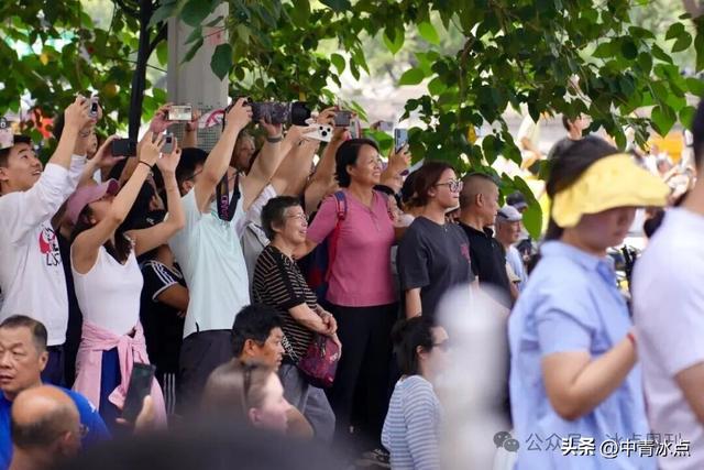 中青报直击九三阅兵：42张摄影作品，见证场内场外