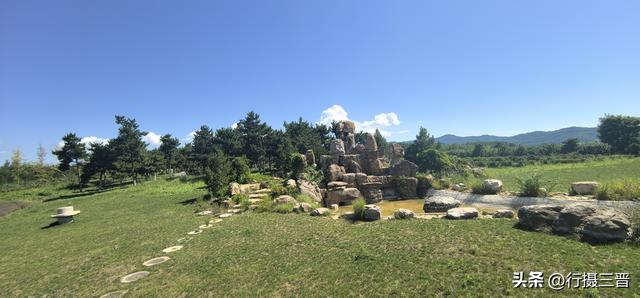 甘山晟境景区魅力花海迎金秋