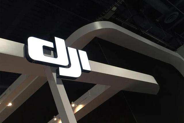 特朗普又制裁，不到24小时，中方下通牒：撤销禁令，否则后果自负