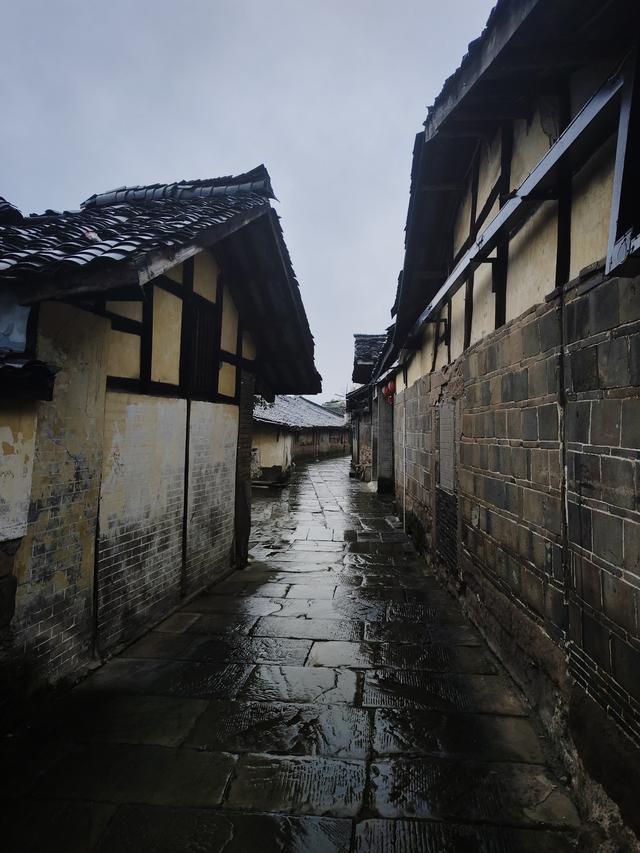 南行漫记：和宜宾握手再见，到李庄古镇打卡，今天跑到贵州