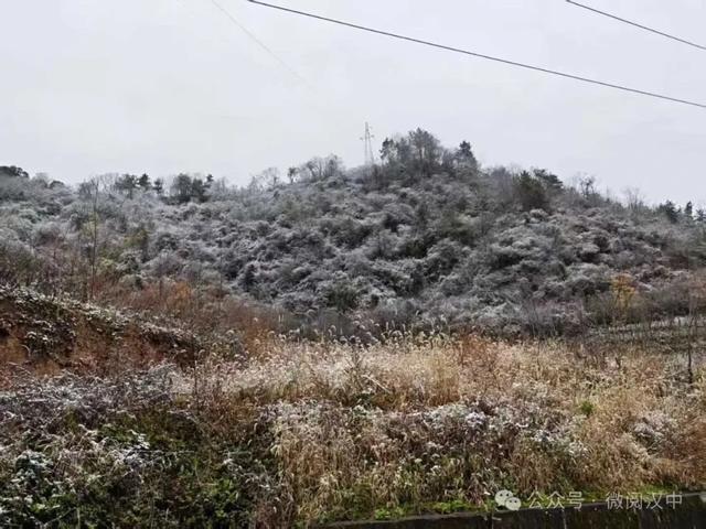 汉中各大景区银装素裹!快来共赴2025年第一场冰雪之约 →