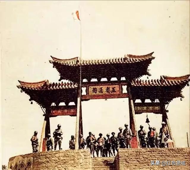 1938年，日军攻占江苏徐州，在徐州城内	，拍下一系列照片！